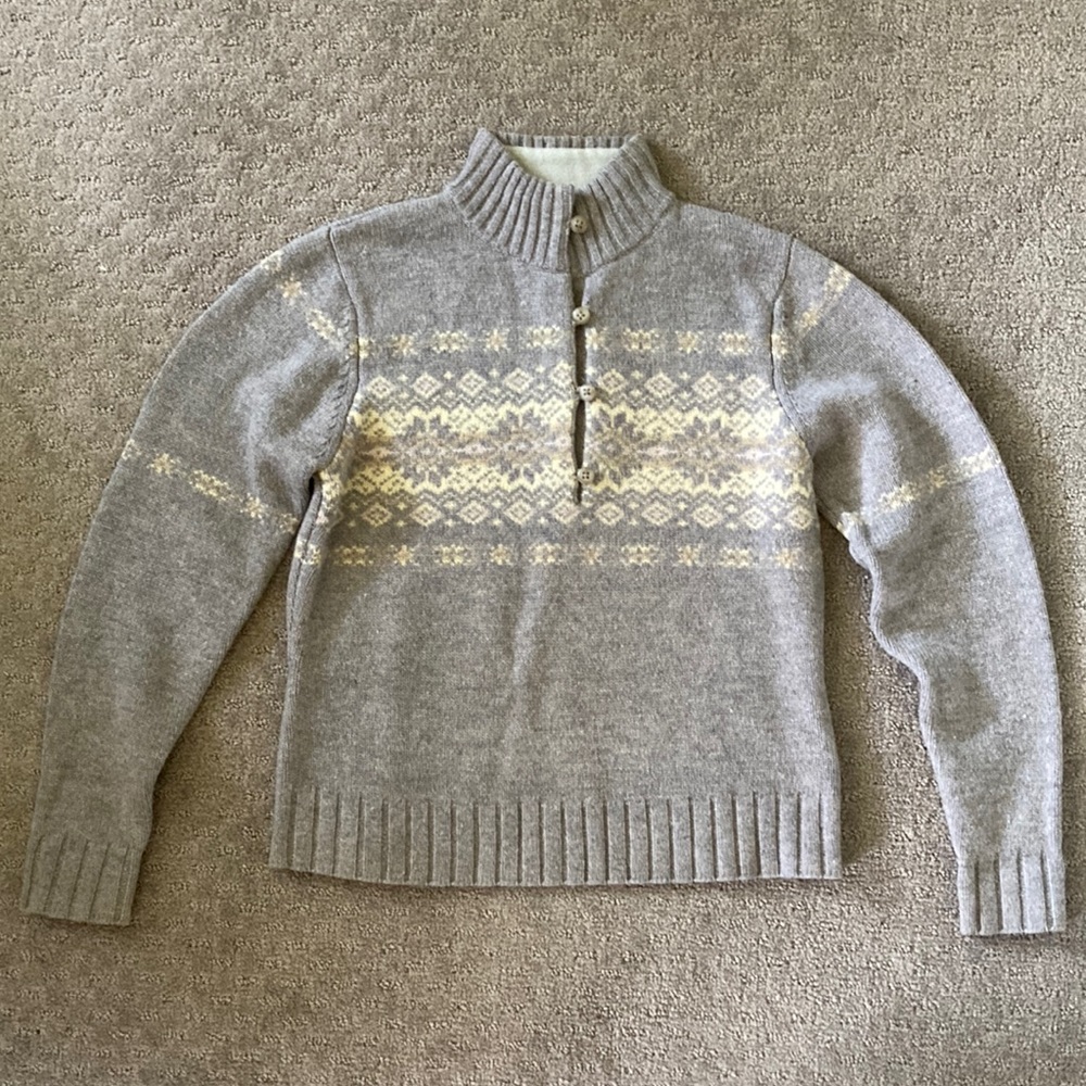 NWOT Woolrich fairisle lamb's wool sweater, size Small.
